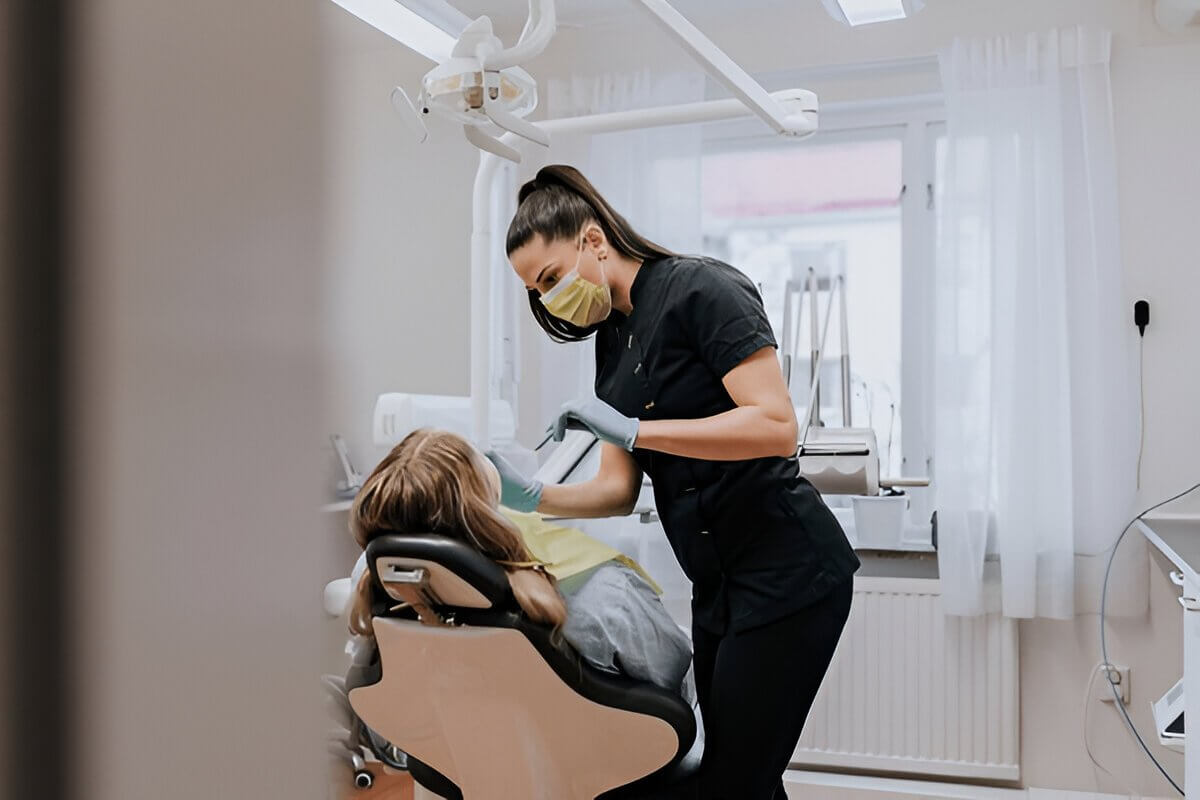 Advanced Dental Treatment Team